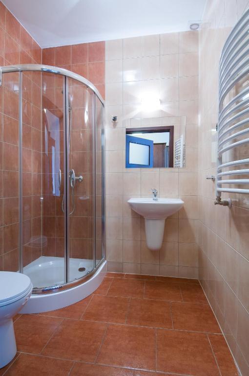 Hotel Grant Лешно Екстериор снимка